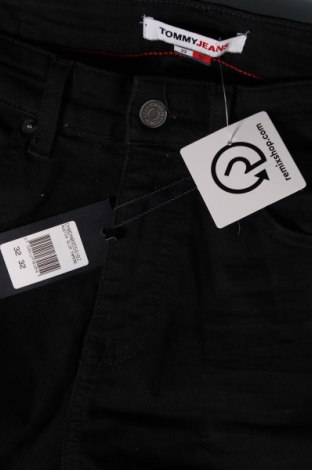 Herren Jeans Tommy Jeans, Größe M, Farbe Schwarz, Preis 56,26 €
