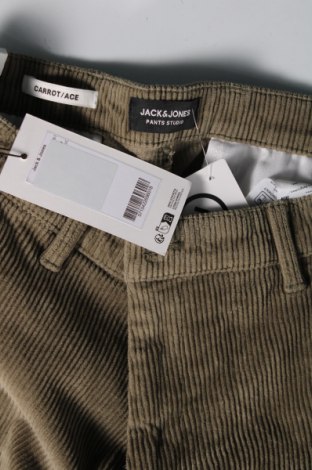 Ανδρικό κοτλέ παντελόνι Jack & Jones, Μέγεθος M, Χρώμα Πράσινο, Τιμή 42,27 €