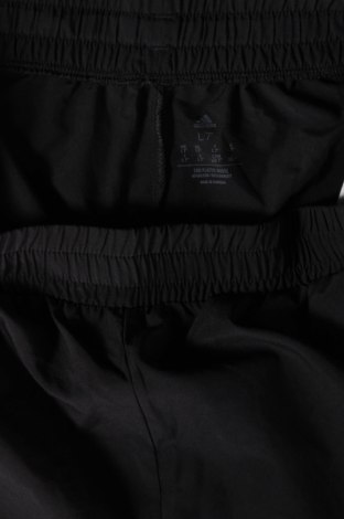 Мъжки къс панталон Adidas, Размер L, Цвят Черен, Цена 66,24 лв.
