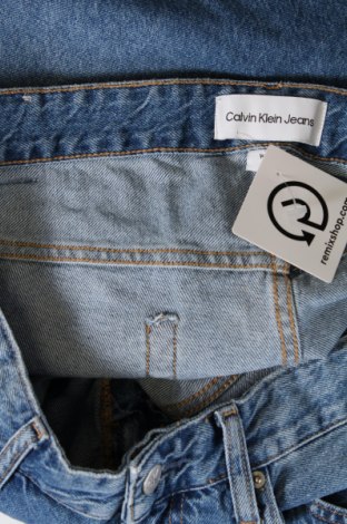 Мъжки къс панталон Calvin Klein Jeans, Размер L, Цвят Син, Цена 52,80 лв.