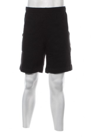 Мъжки къс панталон Lacoste, Размер 3XL, Цвят Черен, Цена 145,50 лв.