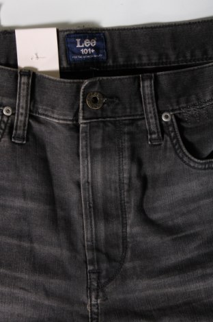 Pantaloni scurți de bărbați Lee, Mărime M, Culoare Gri, Preț 143,09 Lei