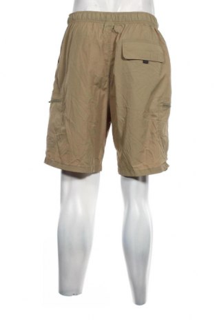 Pantaloni scurți de bărbați Urban Classics, Mărime M, Culoare Verde, Preț 177,63 Lei
