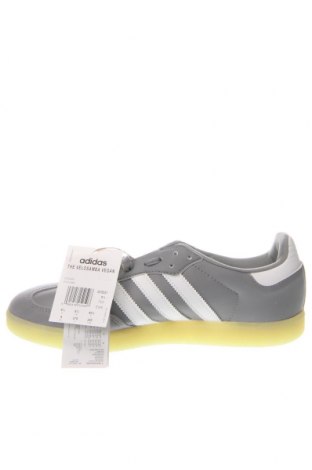 Ανδρικά παπούτσια Adidas, Μέγεθος 42, Χρώμα Γκρί, Τιμή 82,99 €