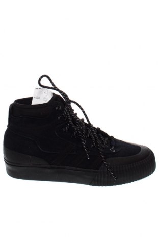 Мъжки обувки Adidas Originals, Размер 42, Цвят Черен, Цена 161,50 лв.