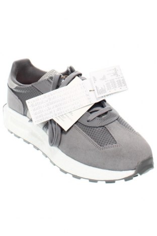 Мъжки обувки Adidas Originals, Размер 45, Цвят Сив, Цена 190,00 лв.
