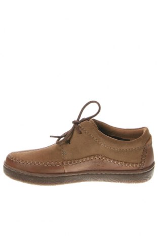 Мъжки обувки Clarks, Размер 41, Цвят Кафяв, Цена 122,40 лв.