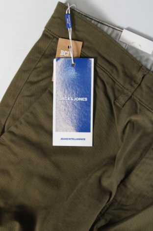 Мъжки панталон Jack & Jones, Размер M, Цвят Зелен, Цена 8,20 лв.