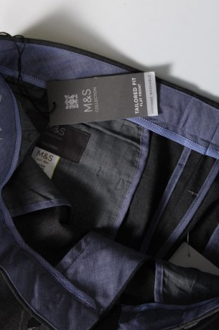 Pánske nohavice  Marks & Spencer, Veľkosť L, Farba Sivá, Cena  22,69 €