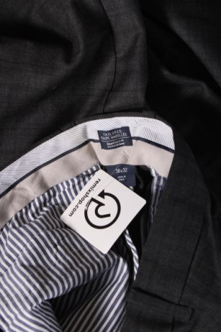 Herrenhose Tailored, Größe L, Farbe Grau, Preis 4,50 €