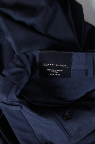 Pánské kalhoty  Tommy Hilfiger, Velikost L, Barva Modrá, Cena  1 289,00 Kč