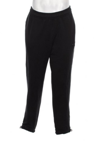 Pantaloni trening de bărbați Nike, Mărime M, Culoare Negru, Preț 269,01 Lei