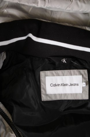 Мъжко яке Calvin Klein Jeans, Размер M, Цвят Сив, Цена 190,20 лв.