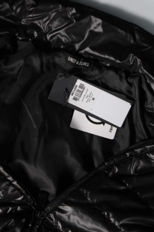 Ανδρικό μπουφάν Only & Sons, Μέγεθος M, Χρώμα Μαύρο, Τιμή 39,69 €