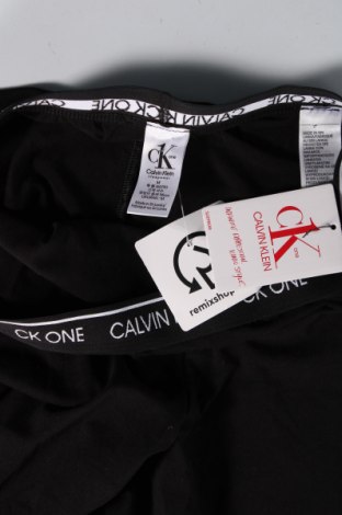 Пижама Calvin Klein, Размер M, Цвят Черен, Цена 79,00 лв.