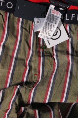 Piżama
 Tommy Hilfiger, Rozmiar XL, Kolor Kolorowy, Cena 132,10 zł