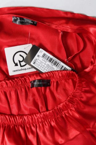 Pyžamo Trendyol, Veľkosť M, Farba Červená, Cena  30,41 €