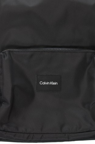 Rucksack Calvin Klein, Farbe Schwarz, Preis 132,22 €