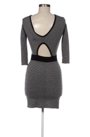 Kleid, Größe S, Farbe Silber, Preis 3,79 €