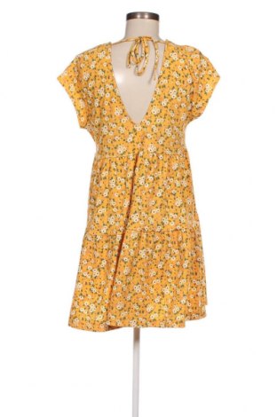 Φόρεμα Bershka, Μέγεθος M, Χρώμα Κίτρινο, Τιμή 7,18 €