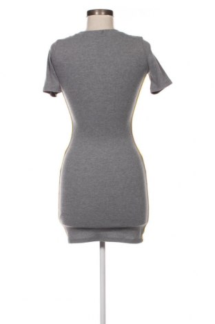 Kleid H&M Divided, Größe XS, Farbe Grau, Preis € 2,02