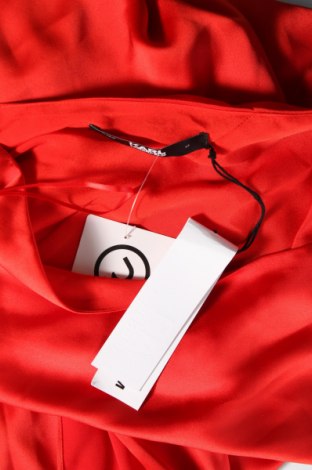 Рокля Karl Lagerfeld, Размер XS, Цвят Червен, Цена 333,45 лв.