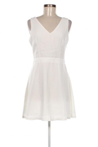 Kleid La P'tite Etoile, Größe M, Farbe Weiß, Preis 41,06 €