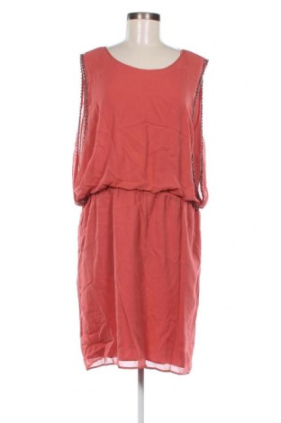 Φόρεμα Maison 123, Μέγεθος XL, Χρώμα Σάπιο μήλο, Τιμή 105,47 €