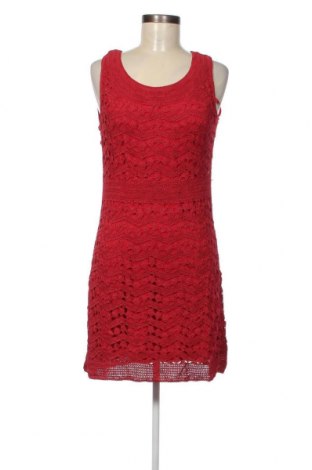 Kleid Nicowa, Größe M, Farbe Rot, Preis 10,68 €