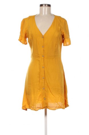 Φόρεμα Stradivarius, Μέγεθος S, Χρώμα Κίτρινο, Τιμή 5,94 €