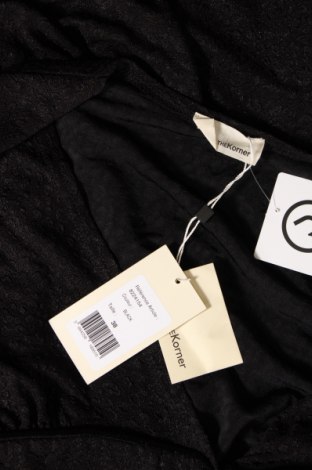 Φόρεμα The Korner, Μέγεθος M, Χρώμα Μαύρο, Τιμή 52,58 €