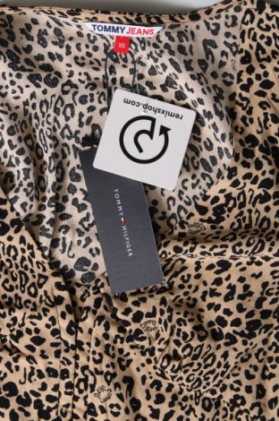 Kleid Tommy Jeans, Größe XS, Farbe Beige, Preis 76,72 €