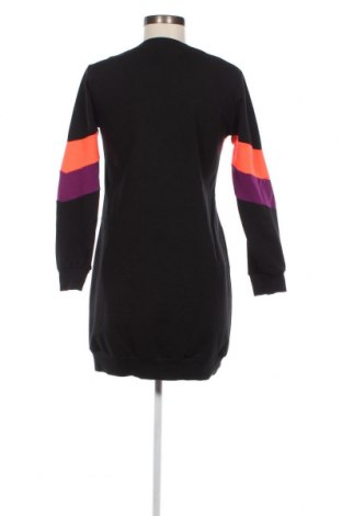 Kleid Trendyol, Größe S, Farbe Schwarz, Preis 3,79 €