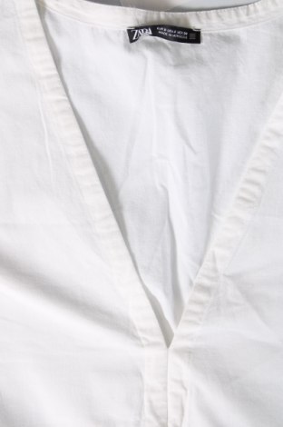 Kleid Zara, Größe S, Farbe Weiß, Preis 12,23 €