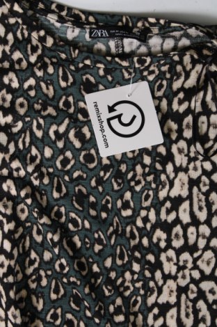 Kleid Zara, Größe M, Farbe Mehrfarbig, Preis 20,05 €