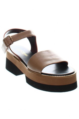 Sandale Avril Gau, Mărime 36, Culoare Maro, Preț 1.183,92 Lei