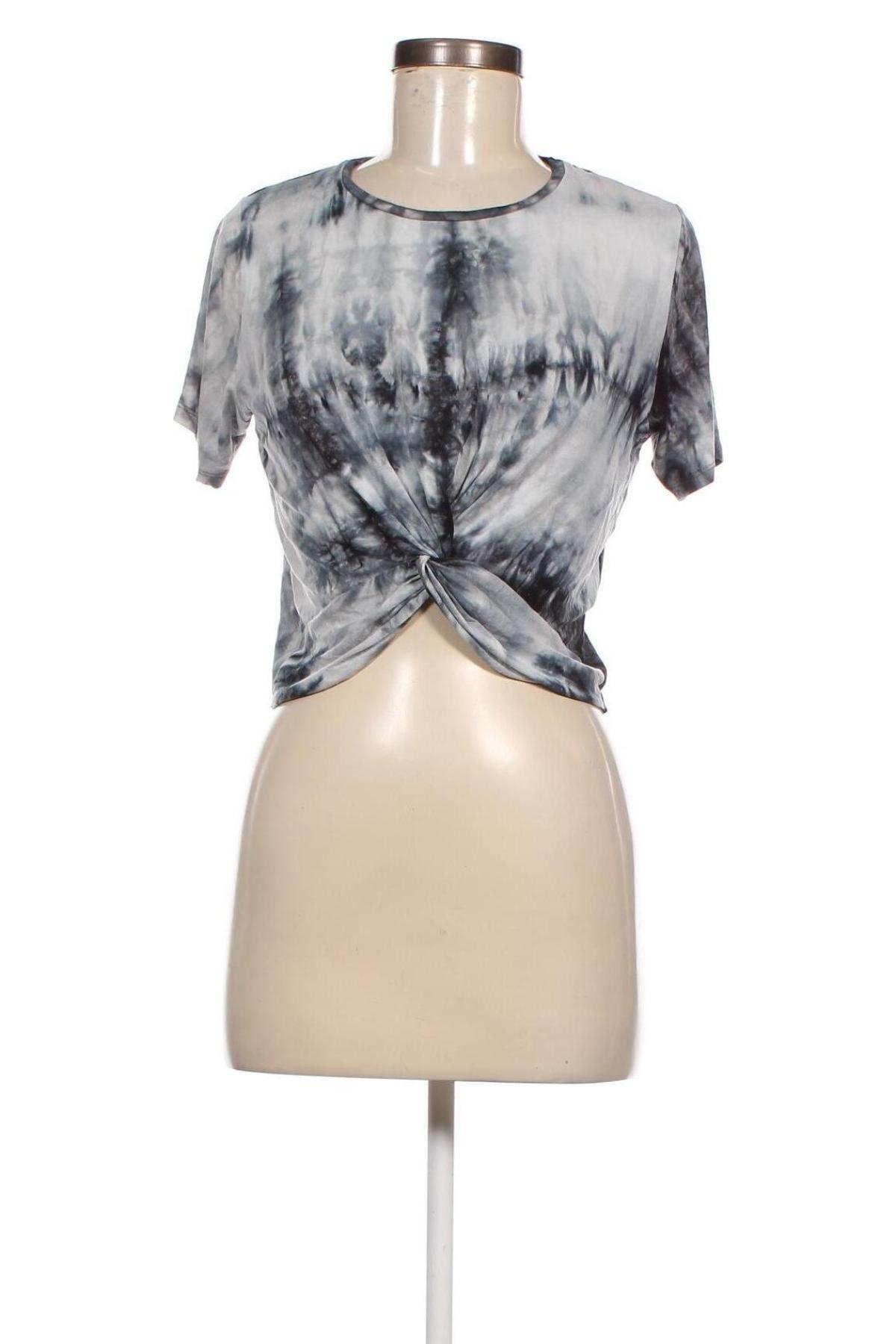 Дамска блуза Primark, Размер M, Цвят Многоцветен, Цена 19,00 лв.