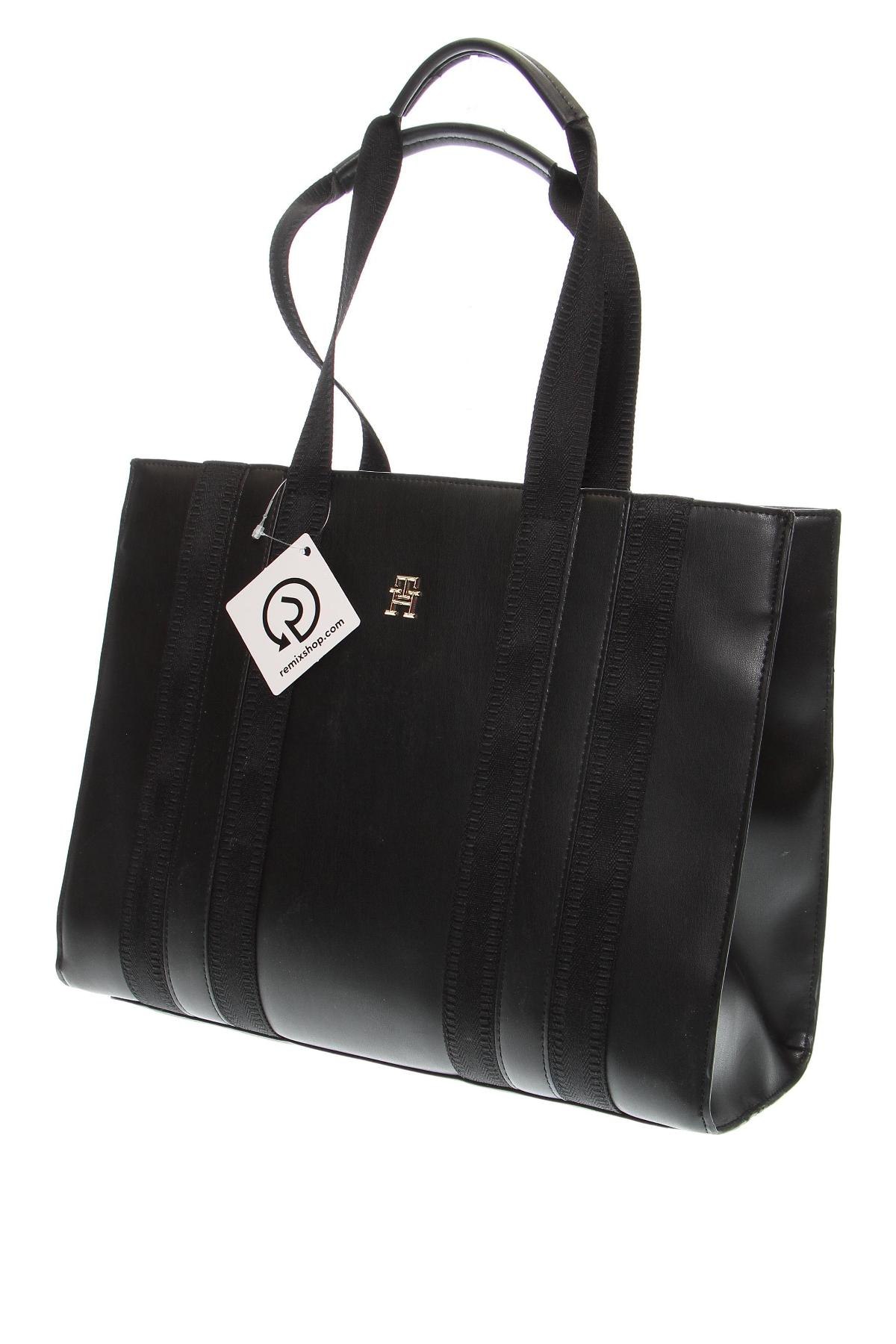 Дамска чанта Tommy Hilfiger, Цвят Черен, Цена 271,00 лв.