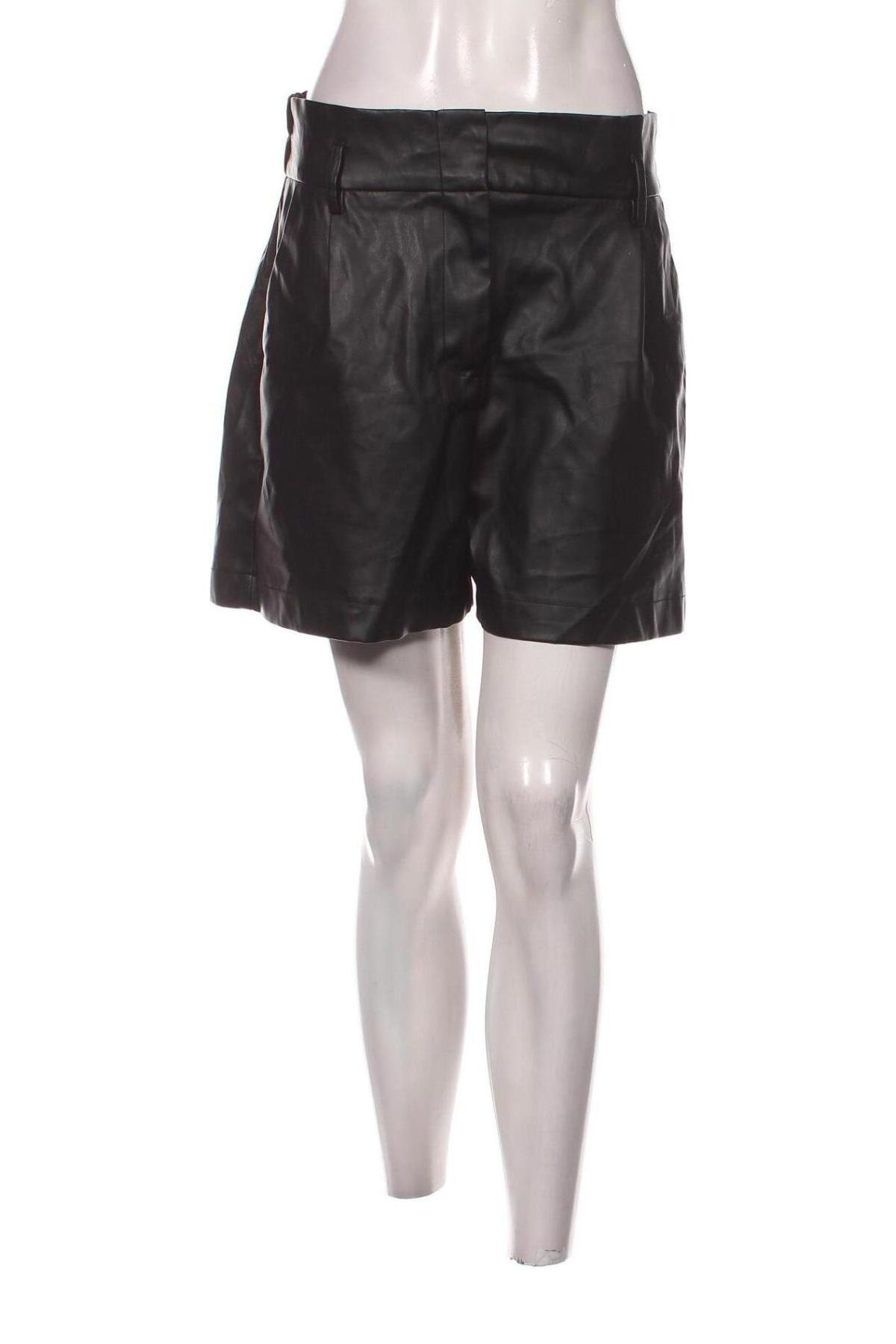 Pantaloni scurți de femei Piazza Italia, Mărime XL, Culoare Negru, Preț 95,39 Lei