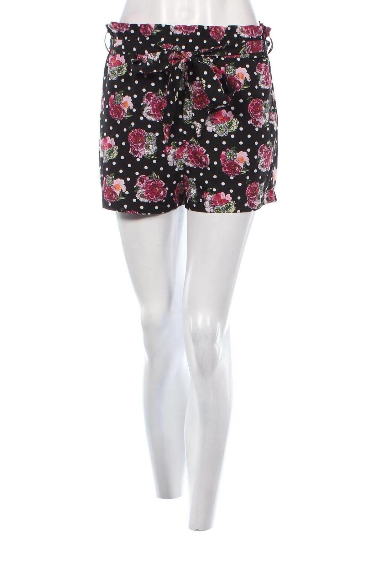 Γυναικείο κοντό παντελόνι Women, Μέγεθος S, Χρώμα Πολύχρωμο, Τιμή 3,17 €