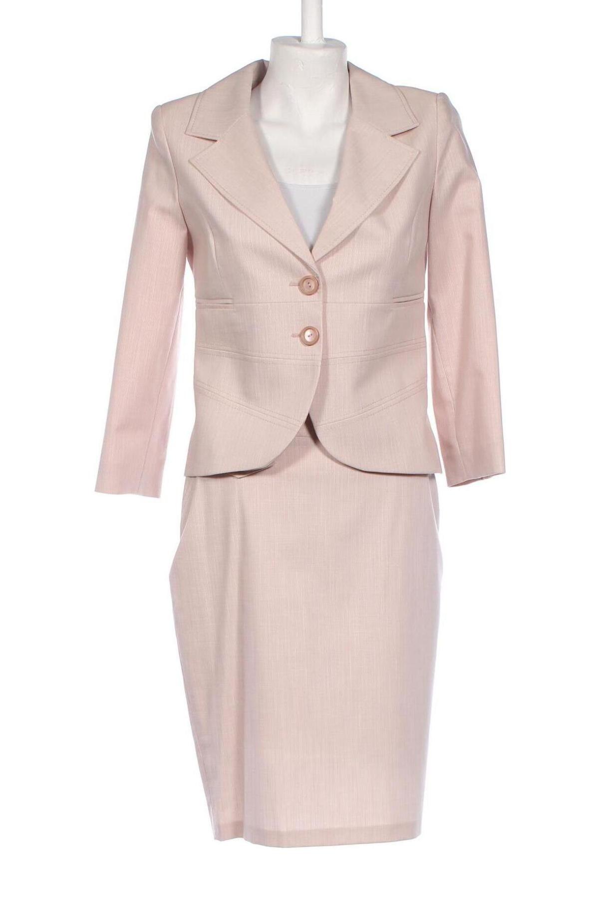 Γυναικείο κοστούμι Caramel, Μέγεθος M, Χρώμα Ρόζ , Τιμή 55,23 €