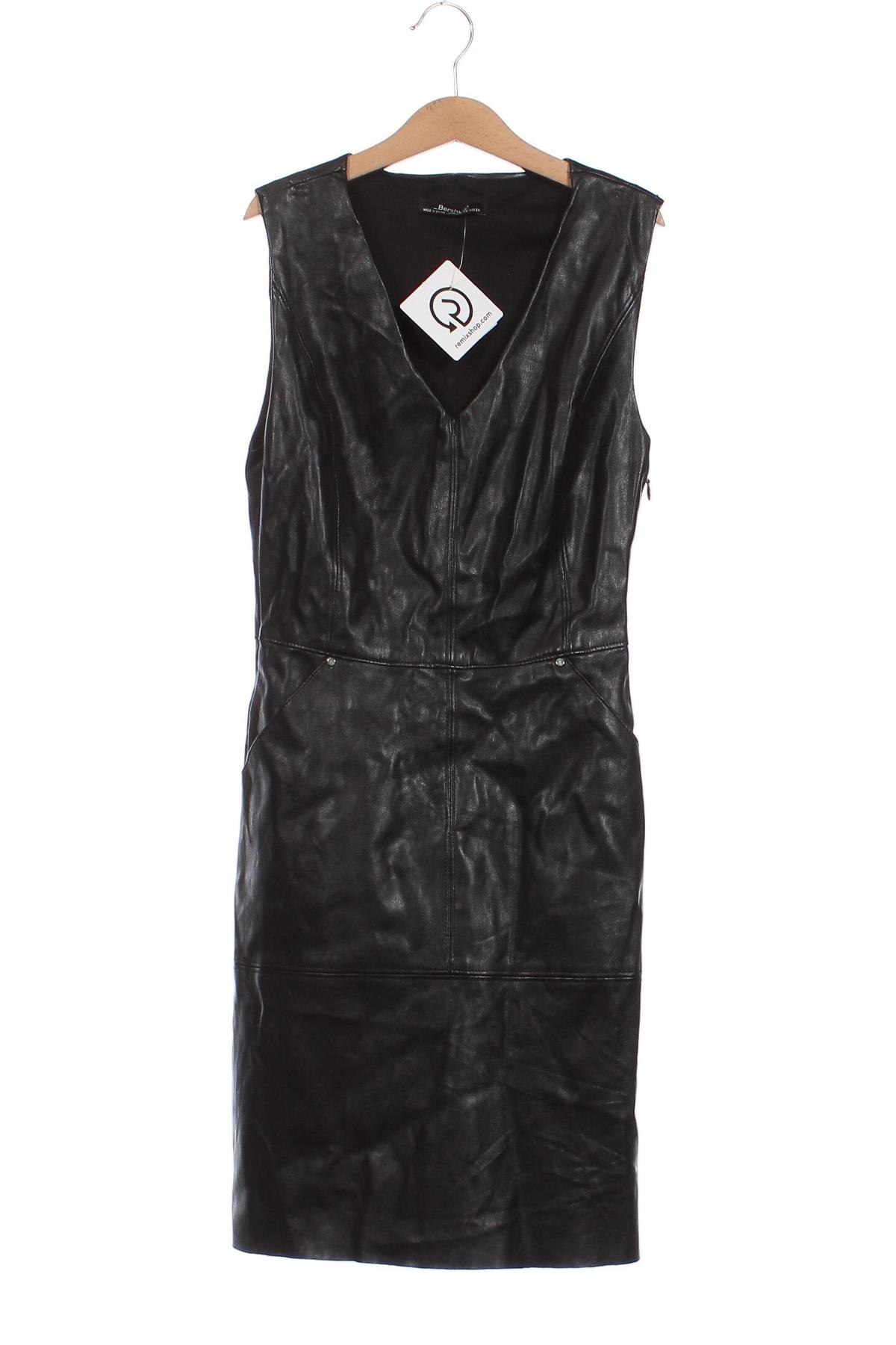 Kožené šaty  Bershka, Velikost XS, Barva Černá, Cena  69,00 Kč
