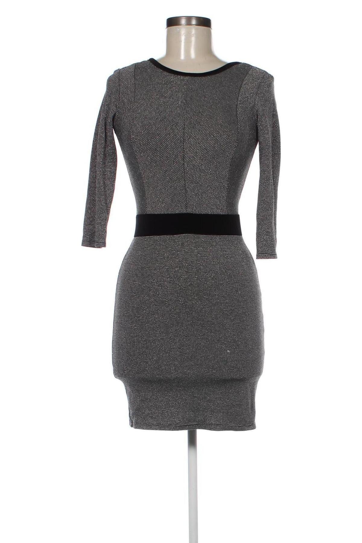 Kleid, Größe S, Farbe Silber, Preis € 29,68