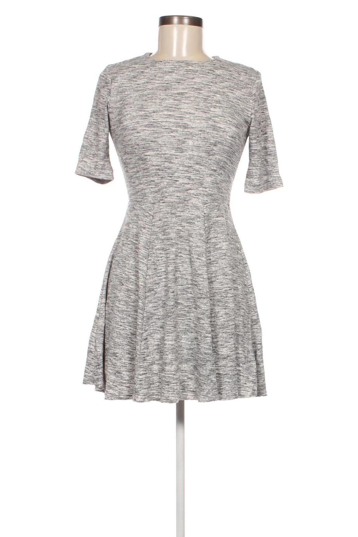 Kleid Forever 21, Größe S, Farbe Grau, Preis € 13,92