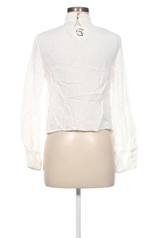 Dámská halenka Bershka, Velikost M, Barva Bílá, Cena  79,00 Kč