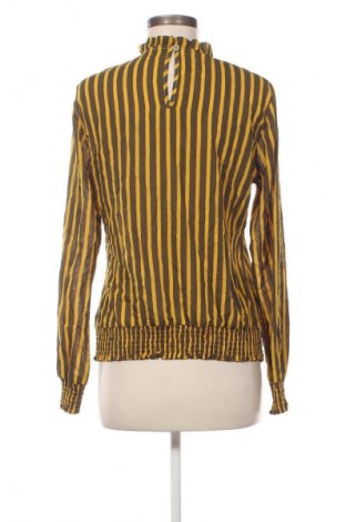 Damen Shirt Eksept, Größe M, Farbe Mehrfarbig, Preis € 4,99