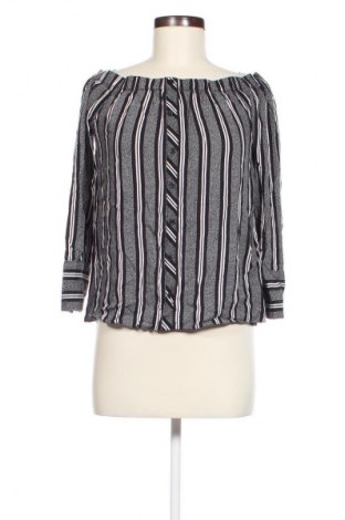 Bluzka damska F&F, Rozmiar S, Kolor Kolorowy, Cena 13,99 zł