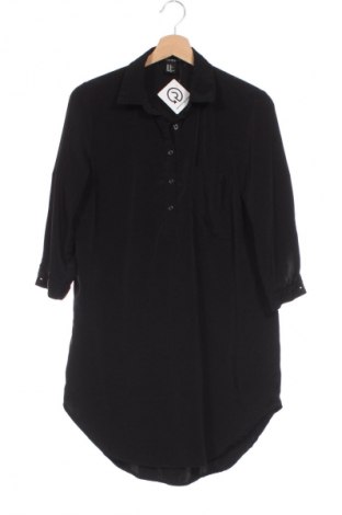 Дамска блуза Forever 21, Размер XS, Цвят Черен, Цена 30,05 лв.