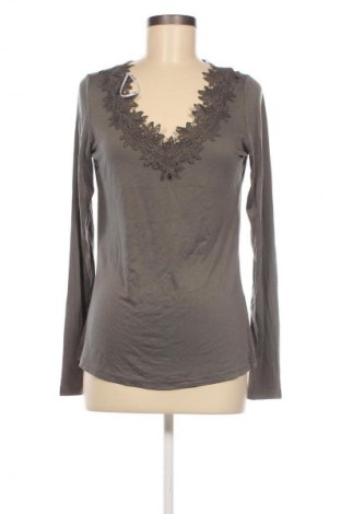 Damen Shirt Janina, Größe M, Farbe Grün, Preis € 7,99