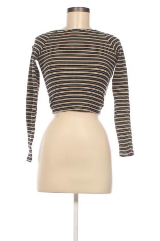 Damen Shirt Pull&Bear, Größe M, Farbe Mehrfarbig, Preis € 3,99